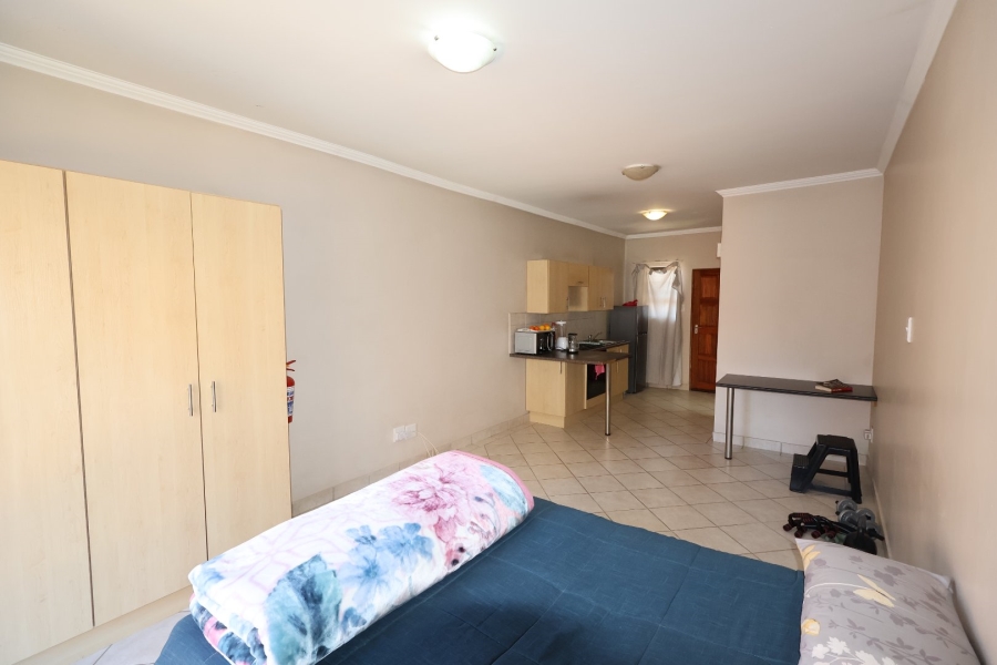 1 Bedroom Property for Sale in Vredenhof Sh Free State